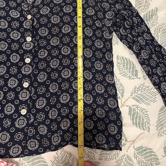 Frank And Oak Navy White floral Paisley Button Down Collared Blouse Size Small - Picture 10 of 10